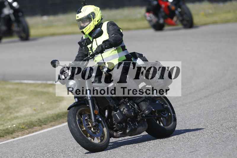 /01 02.04.2026 MAZ ADR/Gruppe gelb Gruppe gruen/72